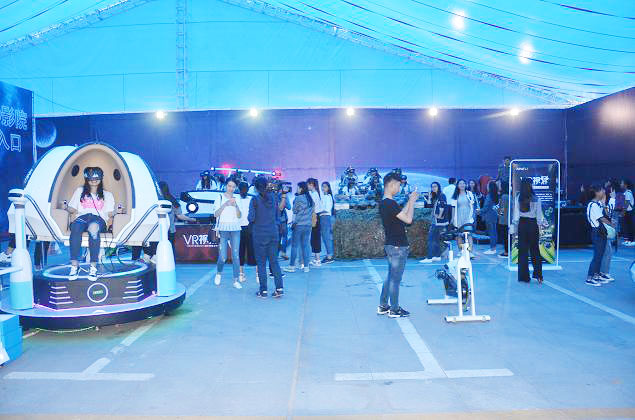 “上天入海”科技博览会在红星会展中心隆重开幕
